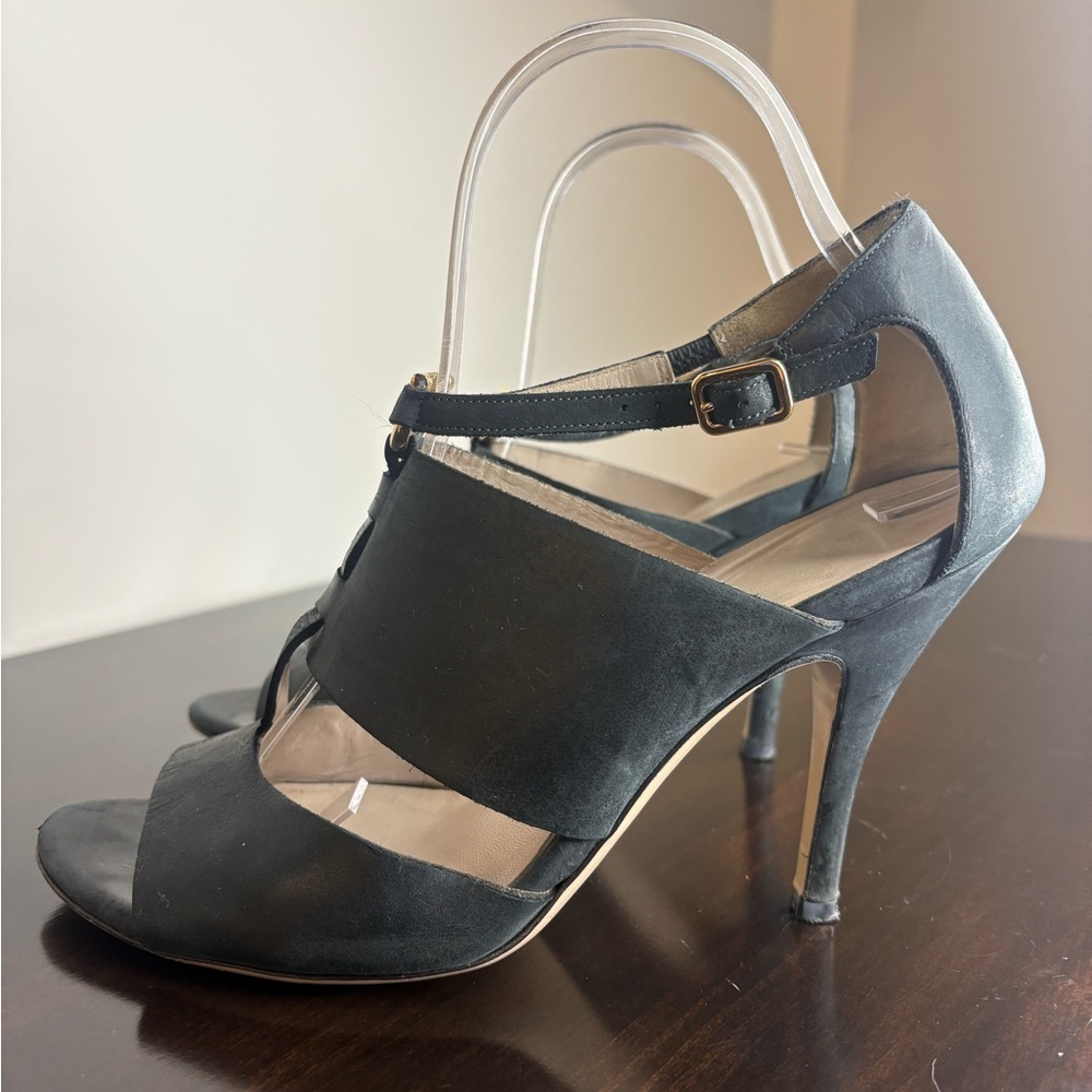 Salvatore Ferragamo Black Buttery Leather Cage T-Strap Sandals 7.5B - Picture 2 of 8